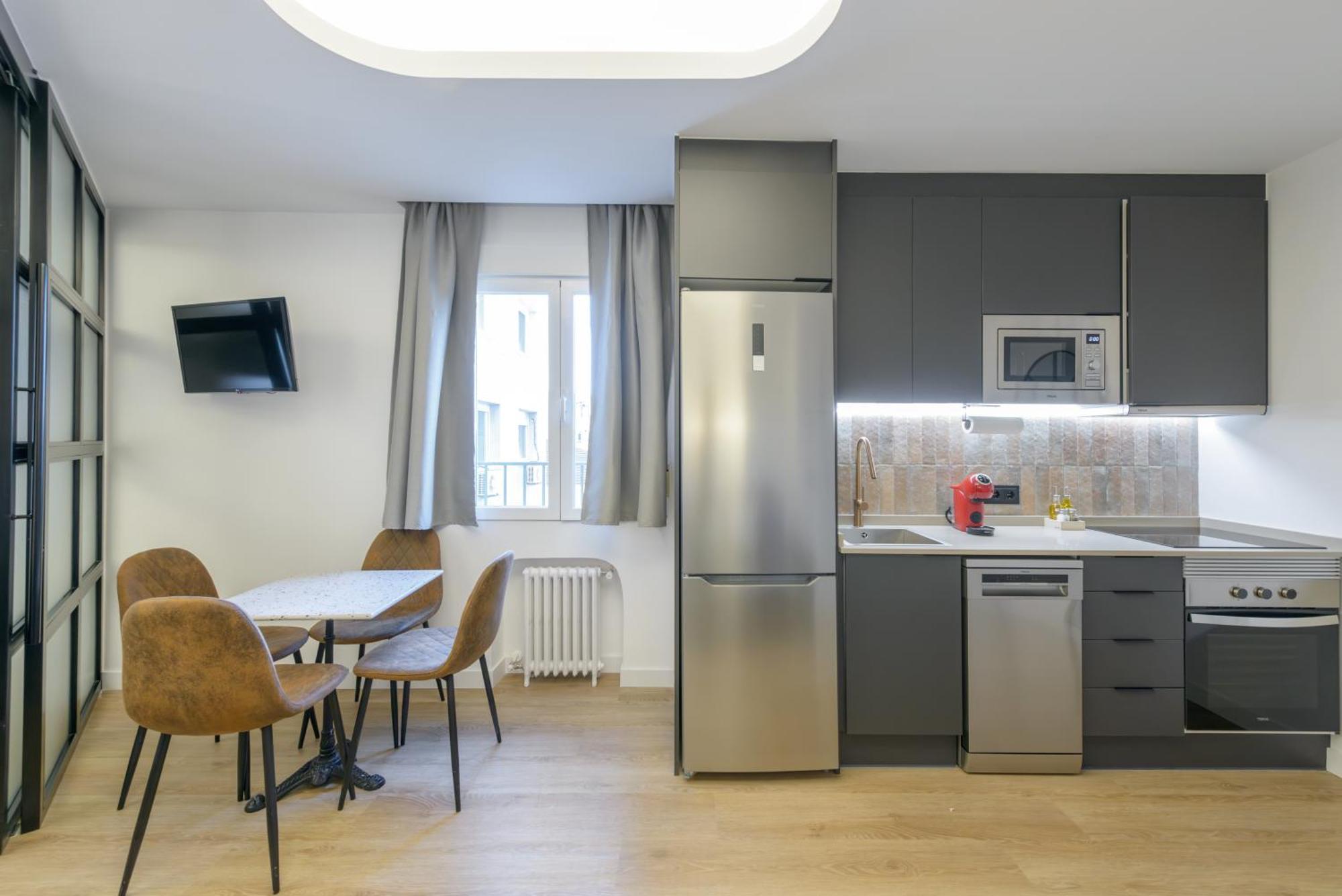 Gran Via Capitals By Monaro***** Apartment Madrid Luaran gambar