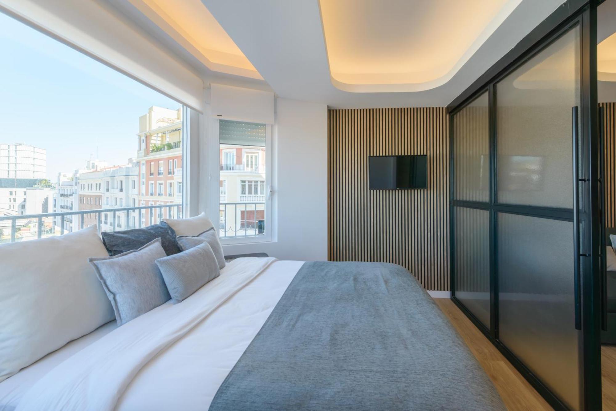 Gran Via Capitals By Monaro***** Apartment Madrid Luaran gambar