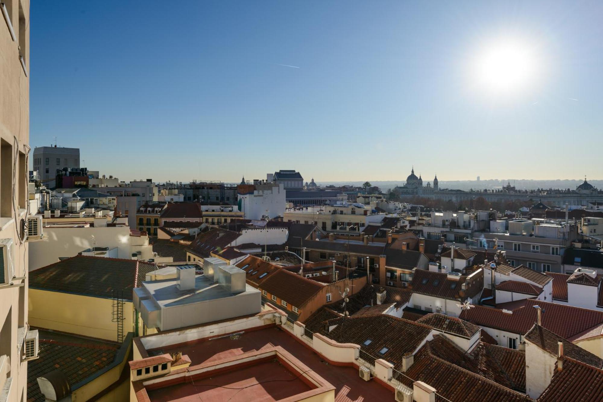 Gran Via Capitals By Monaro***** Apartment Madrid Luaran gambar