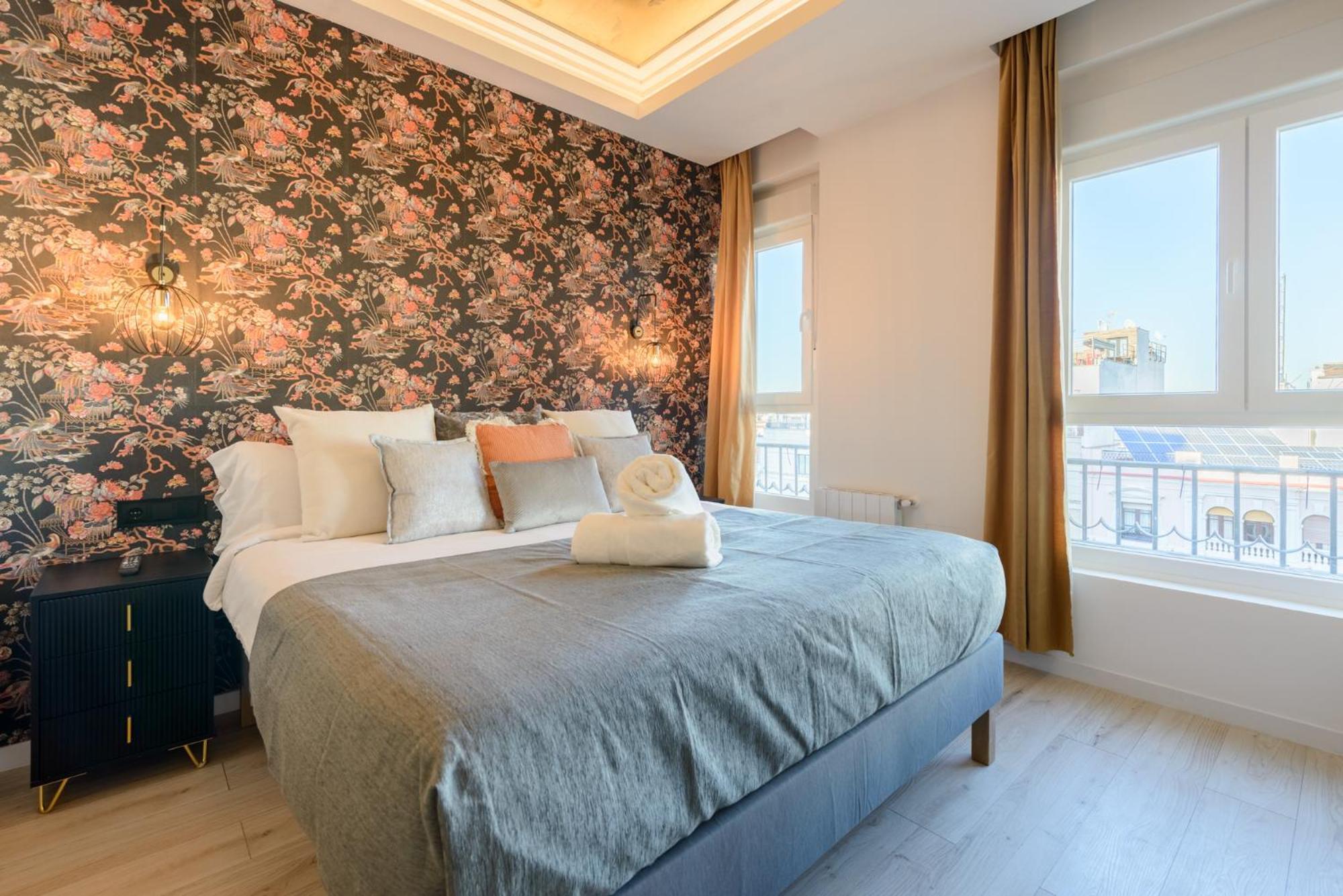 Gran Via Capitals By Monaro***** Apartment Madrid Luaran gambar