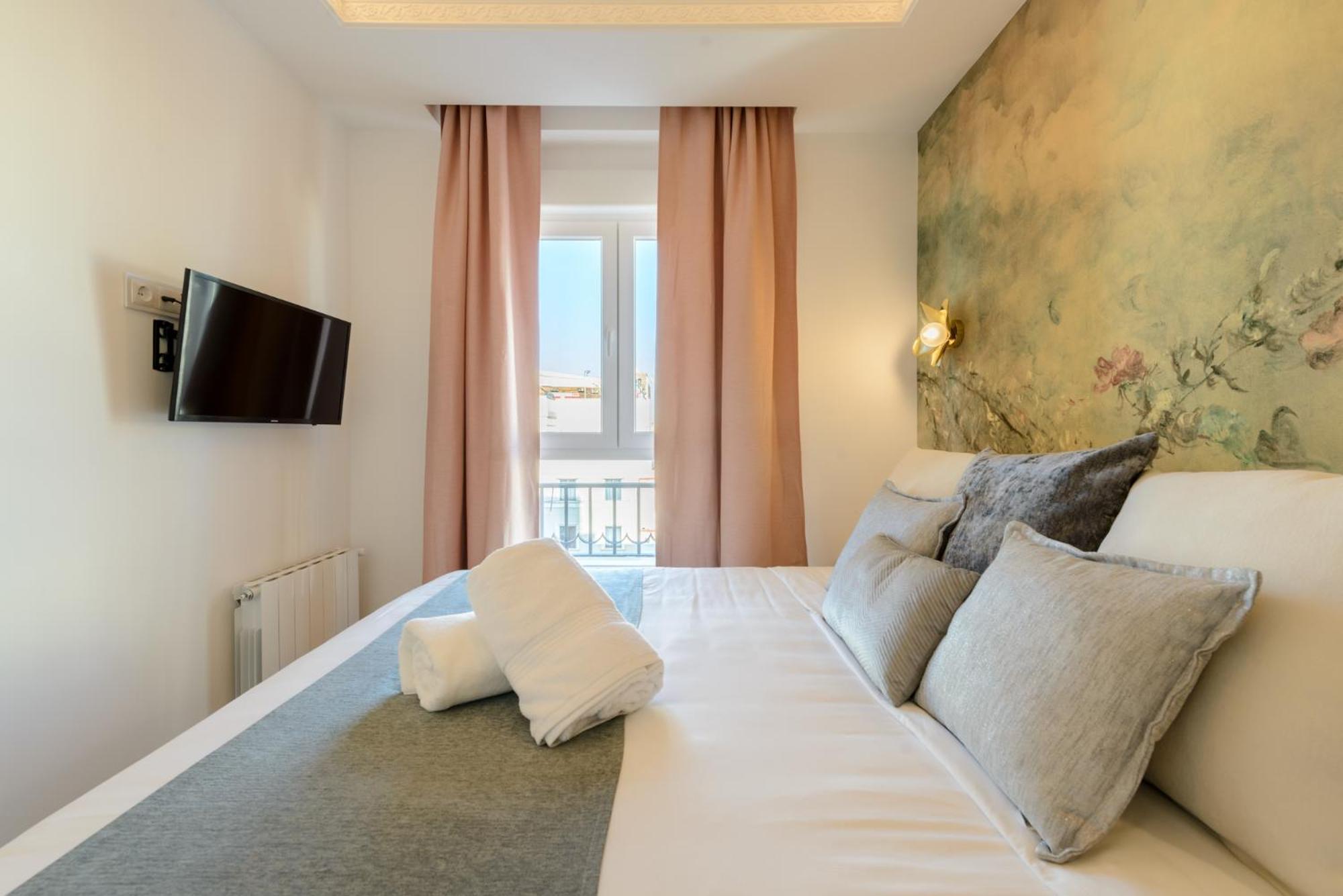 Gran Via Capitals By Monaro***** Apartment Madrid Luaran gambar