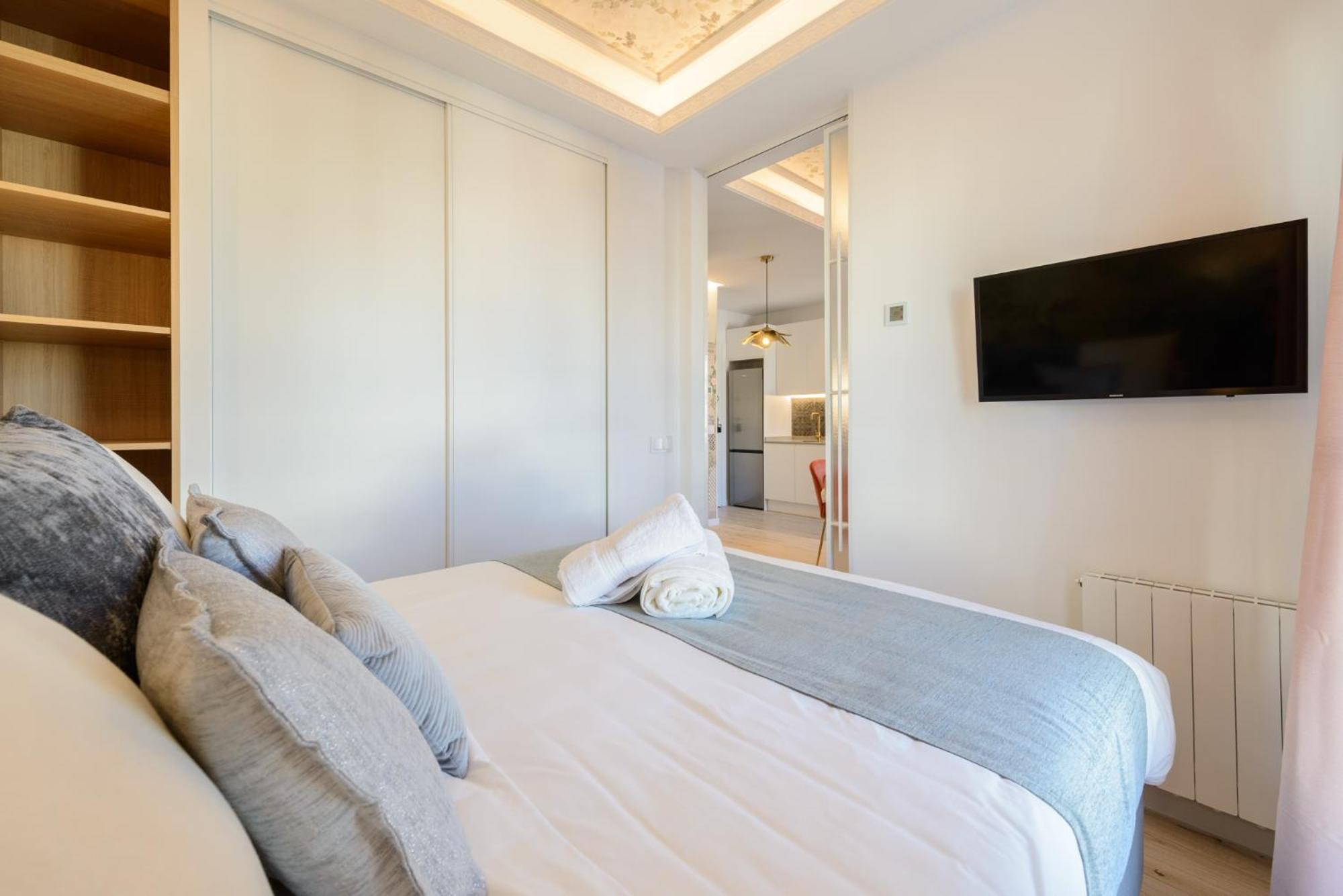 Gran Via Capitals By Monaro***** Apartment Madrid Luaran gambar